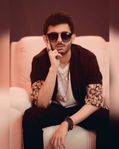 CarryMinati YouTuber Girlfriend Family Biography